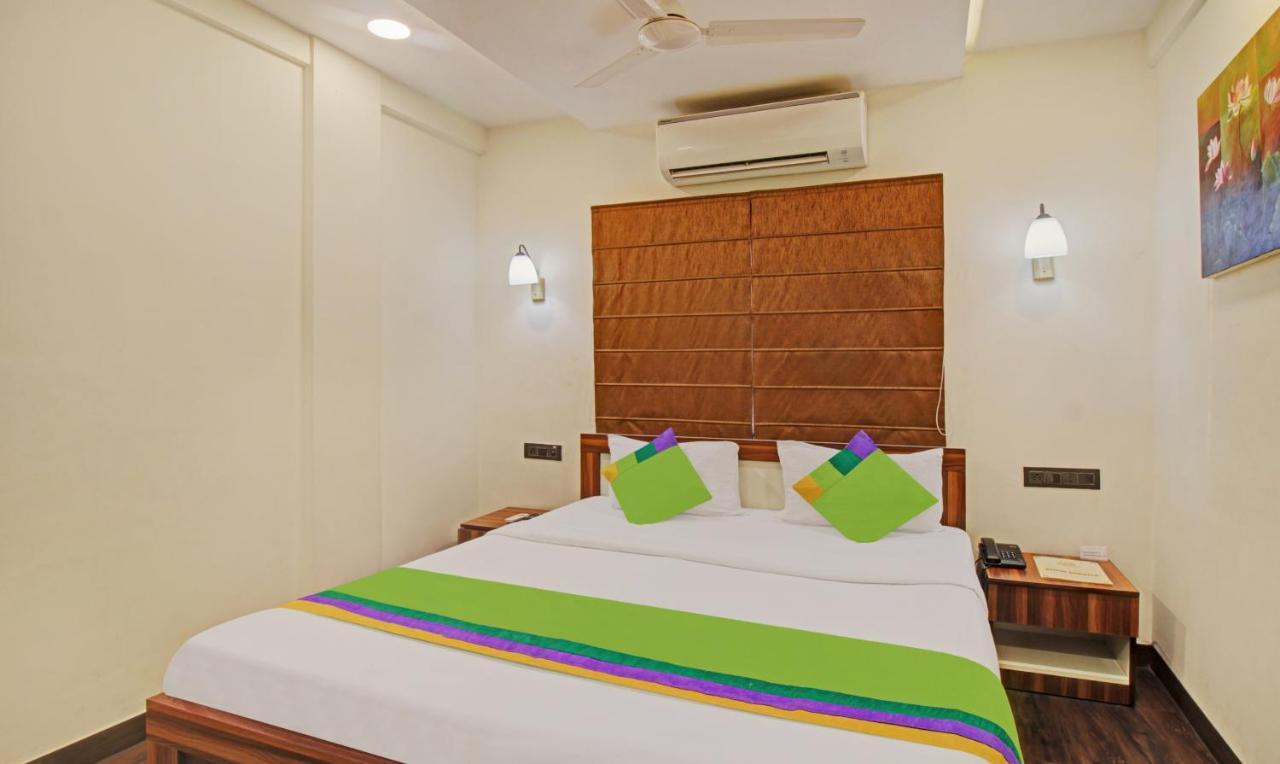 Treebo The Boss Hotel Rāipur Екстериор снимка