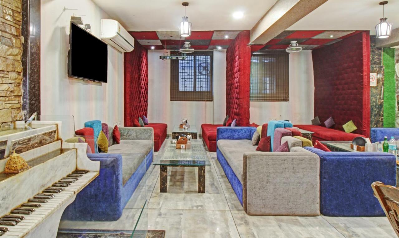Treebo The Boss Hotel Rāipur Екстериор снимка