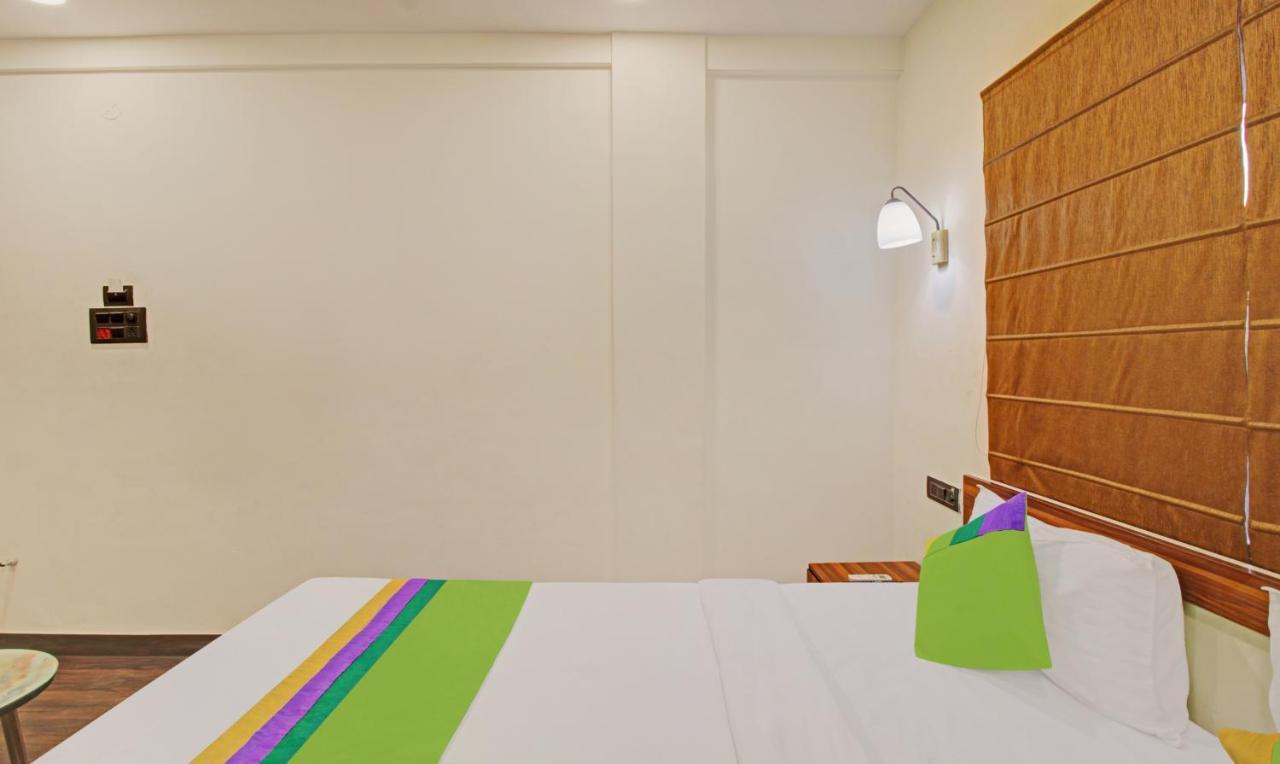 Treebo The Boss Hotel Rāipur Екстериор снимка