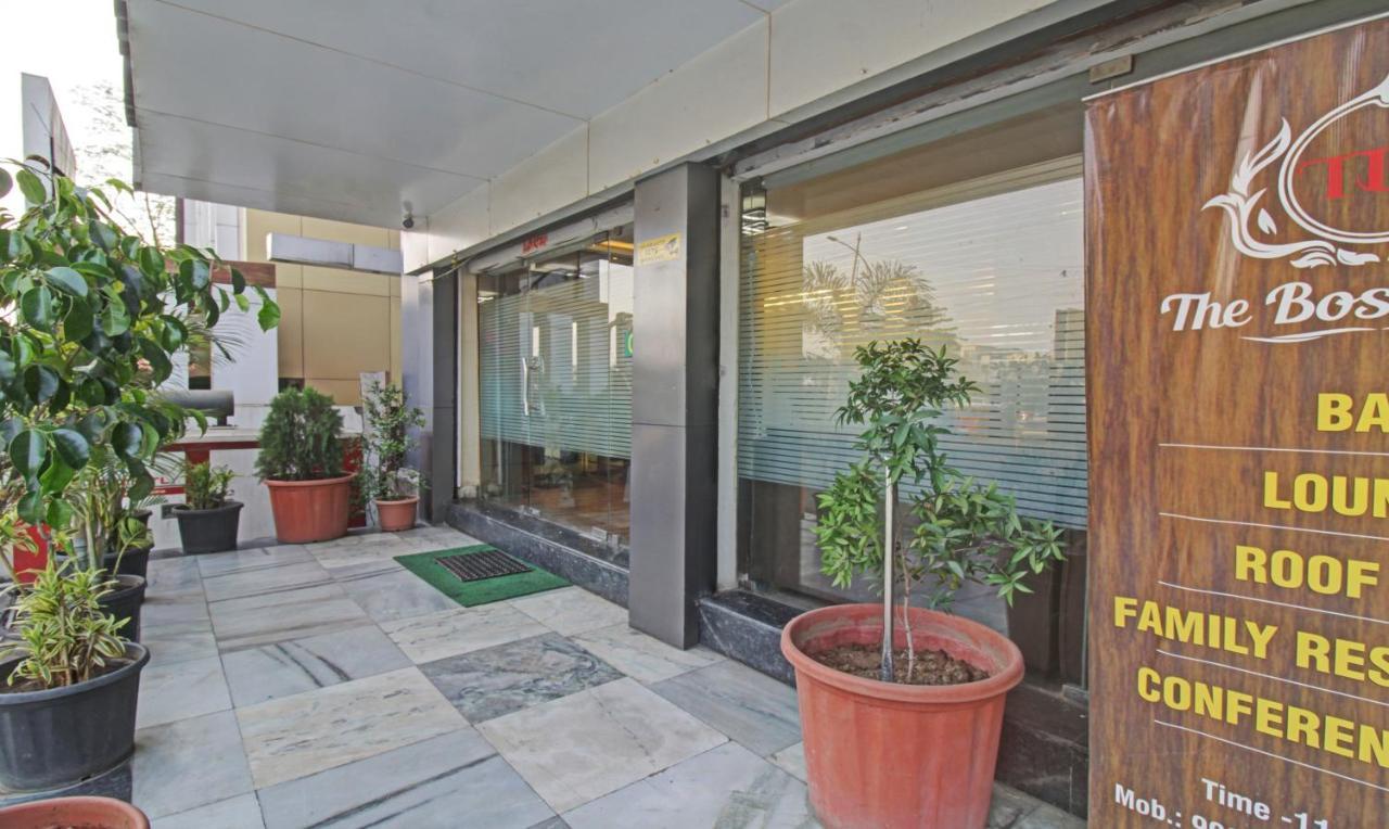 Treebo The Boss Hotel Rāipur Екстериор снимка